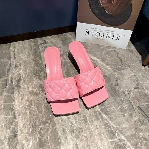 Picture of Bottega Veneta Shoes Women _SKUfw116106935fw